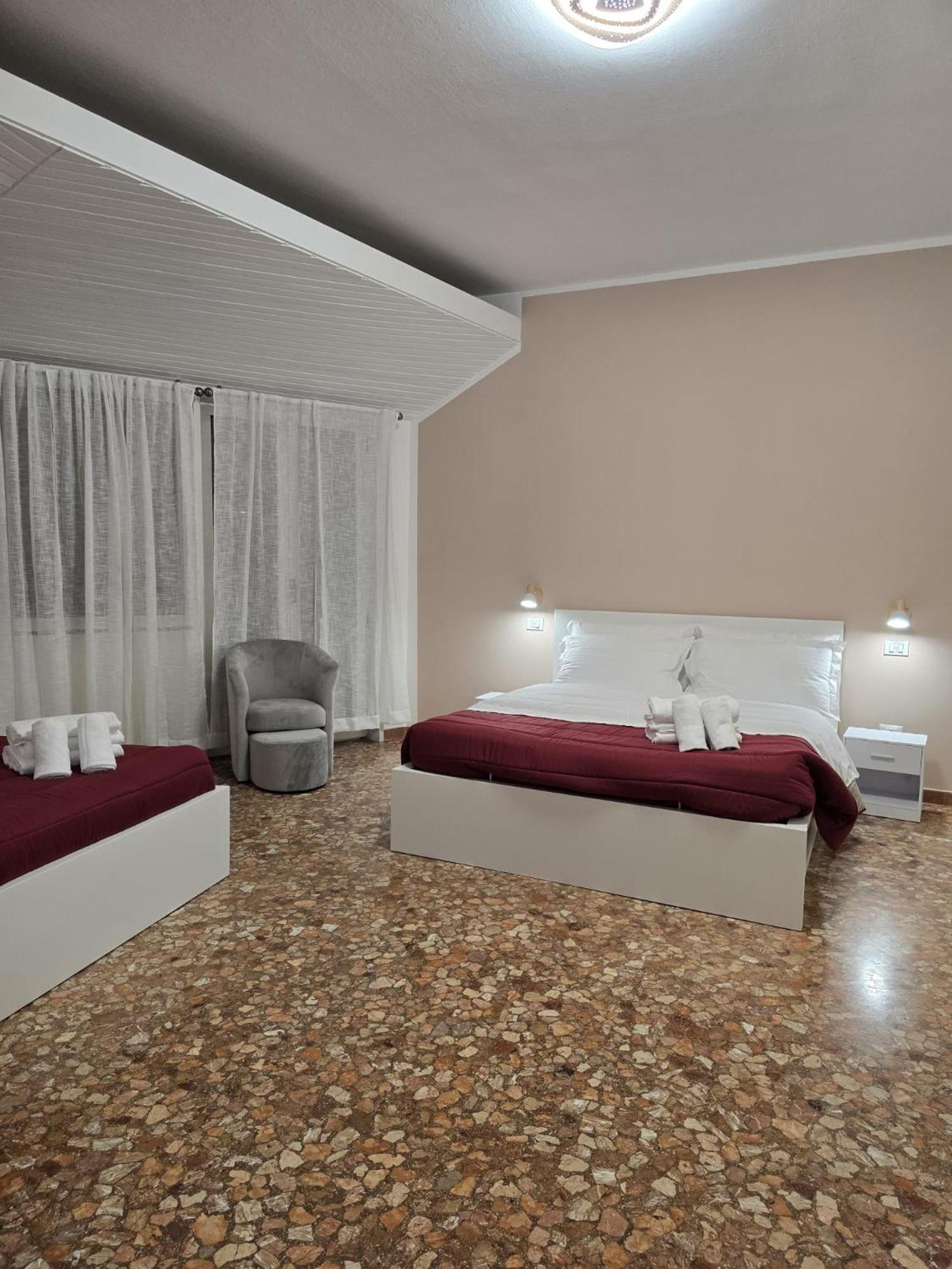Homestay Mmm Train Station 2 Venice